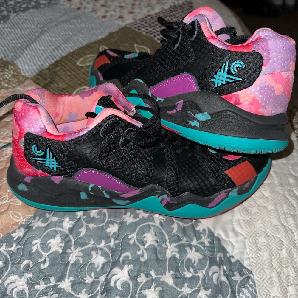 Crossover Culture Antidote Basketball shoes Size 9.5